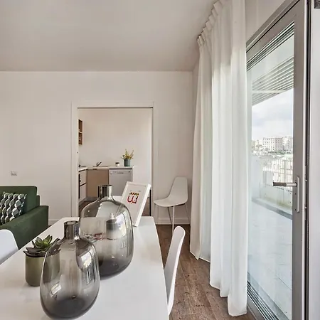 Deluxe By Wonderful Italy