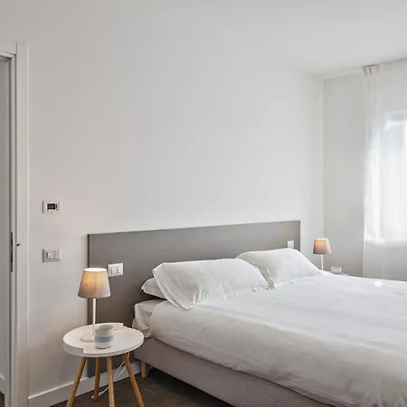 Deluxe By Wonderful Italy