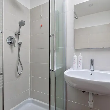 Deluxe By Wonderful Italy *